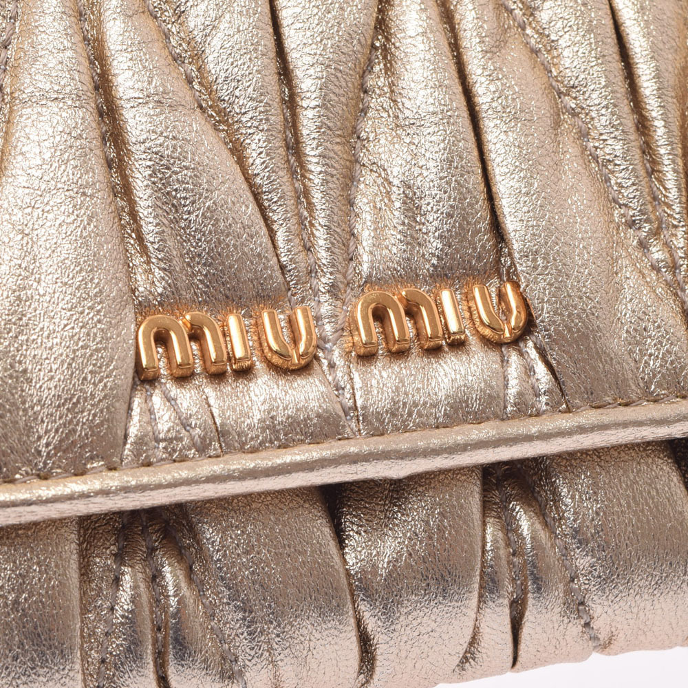 Miu MIu Matelasse Long Wallet Gold Leather - Picture 6 of 8